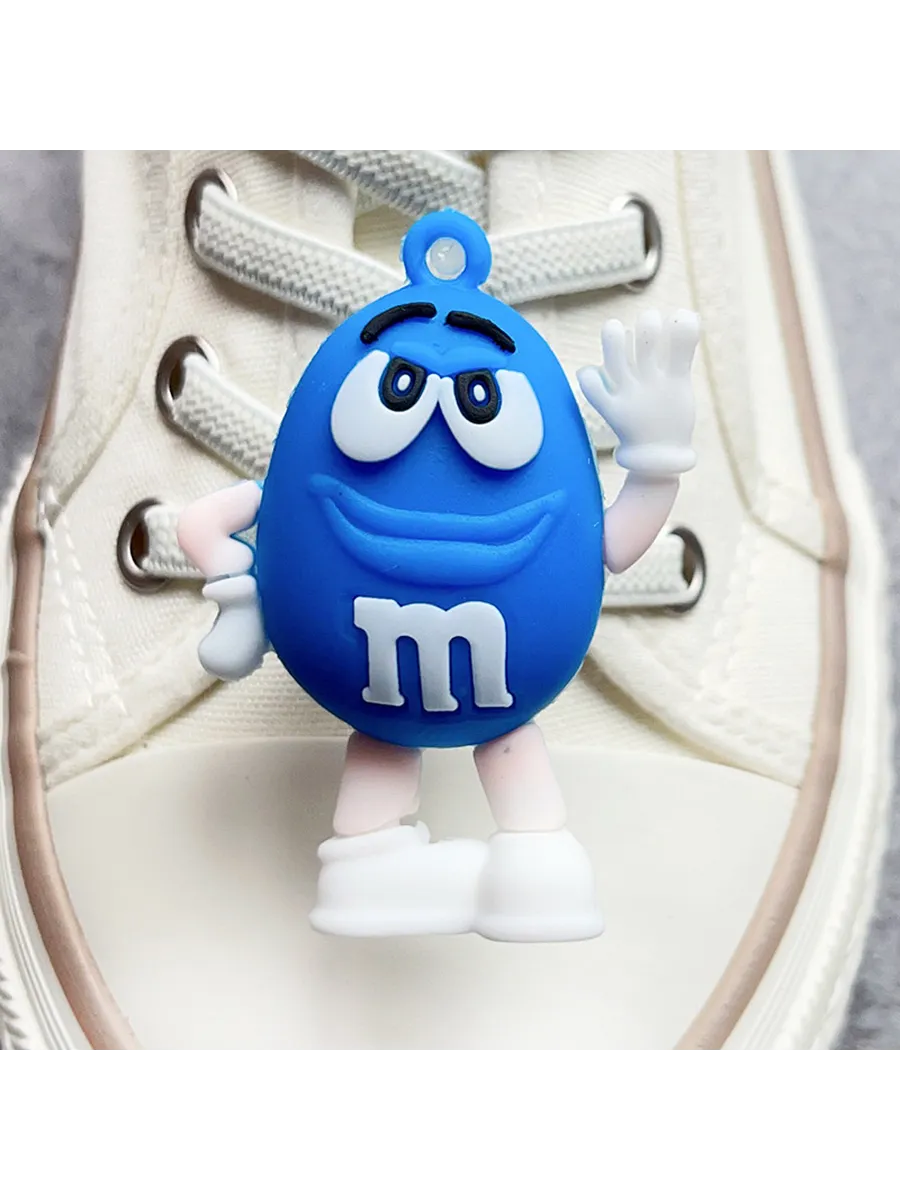 Украшение для кроссовок синий m&m
