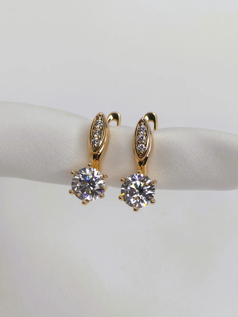 Серьги классические, повседневные на каждый день 1,5 см.